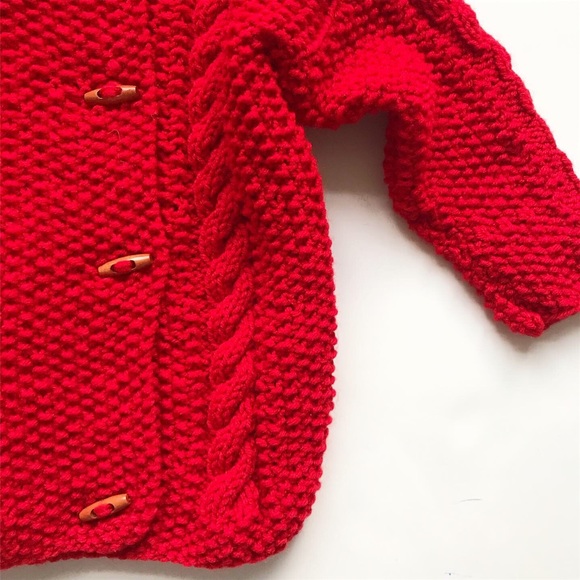 Hand knit red pointy hooded sweater looks 4/5T - Picture 4 of 5
